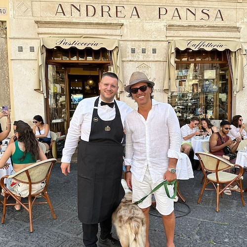 Compleanno in Costa d'Amalfi per Vincenzo Montella: tappe alla Torre Normanna e alla Pasticceria Pansa 