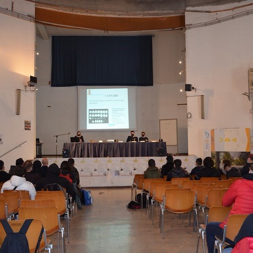 Continua l'impegno della Polizia nelle scuole salernitane