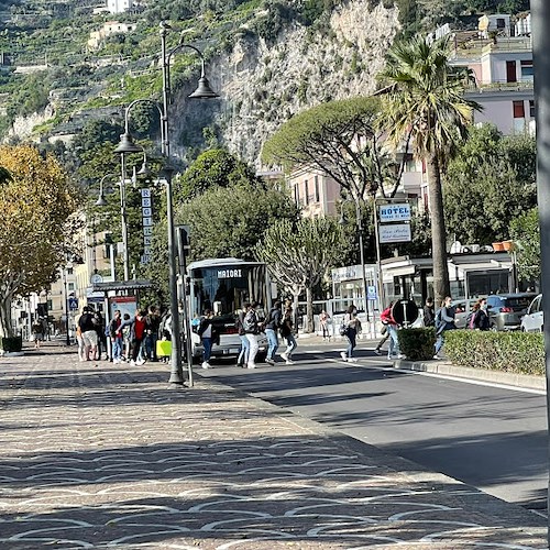 Corse aggiuntive in Costa d'Amalfi, Cascone: «Accordo raggiunto con la Sita ma dobbiamo reperire gli autobus»