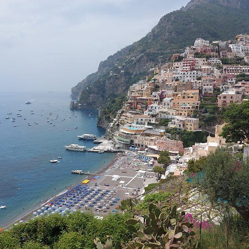 Costa d'Amalfi verso il sold out ad agosto. Ingenito (Abbac): «Positano invasa da flussi di americani e stranieri»