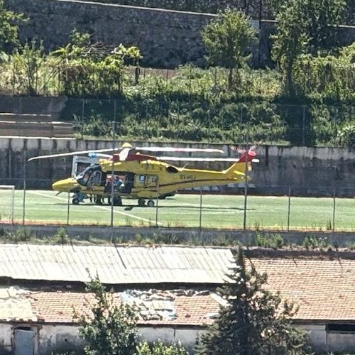 Costiera Amalfitana, elisoccorso in azione per una centenaria colpita da infarto