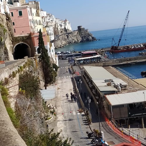Costone dissequestrato, dopo tre settimane al via lavori di messa in sicurezza del fronte franato ad Amalfi