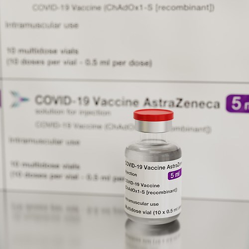 Covid, AstraZeneca: «La nostra terza dose efficace contro Omicron»