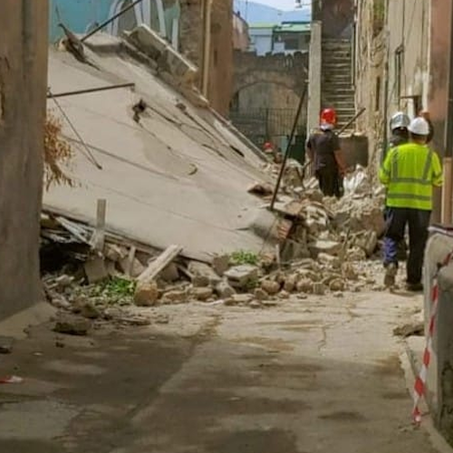 Crolla abitazione a San Valentino Torio, il sindaco aveva firmato ordinanza di demolizione 