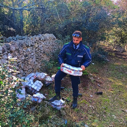 Curioso ritrovamento in Puglia, oltre un quintale di Nutella abbandonata tra gli ulivi. Si indaga 