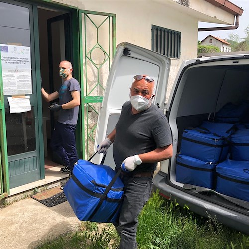 Da mercoledì la consegna dei pacchi alimentari alle famiglie in difficoltà in Costa d’Amalfi e Penisola sorrentina