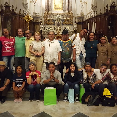 Dall'Amazzonia a Positano: dopo il Sinodo in Vaticano, gli indigeni in visita alla Chiesa Madre