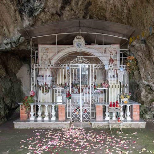 Dalla Costa d’Amalfi a Cava de’ Tirreni i fedeli salutano la Madonna Avvocata, 17 ottobre la messa al Santuario