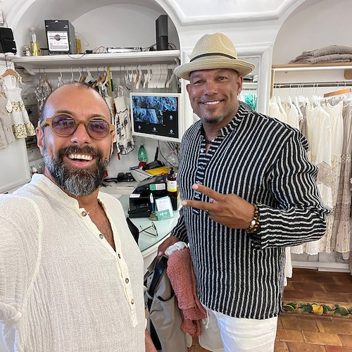 David Justice a Positano, l'ex stella della Major League sceglie Casa Mastro per il suo Shopping 