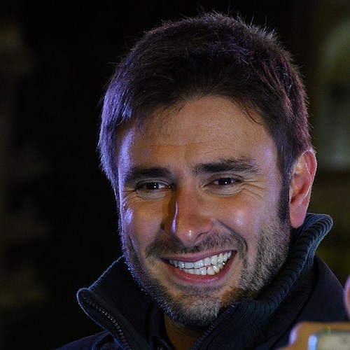 Di Battista attacca il Pd: "Centro destra contro i lavoratori? Anche voi"