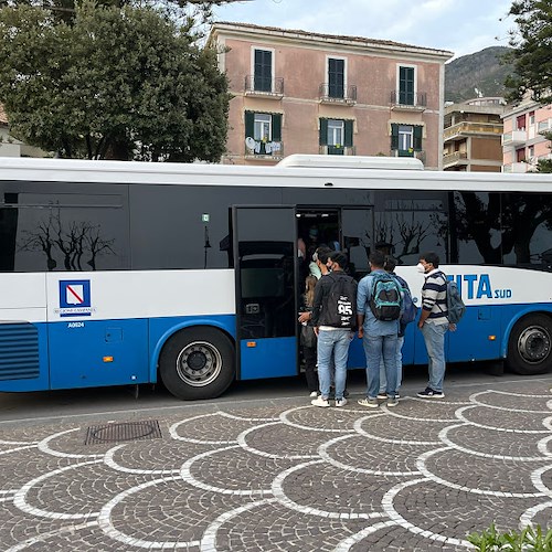 Disagi trasporto scolastico, 24 ottobre partono le corse aggiuntive in Costa d'Amalfi e in Penisola Sorrentina