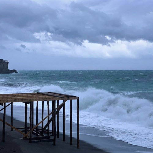 Dopo la tregua torna la tempesta, 7 ottobre allerta meteo gialla in Costa d’Amalfi