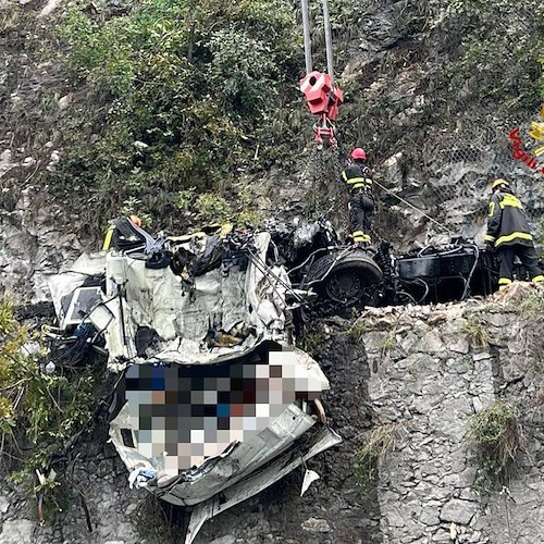 Incidente stradale a Marone <br />&copy; Vigili del Fuoco