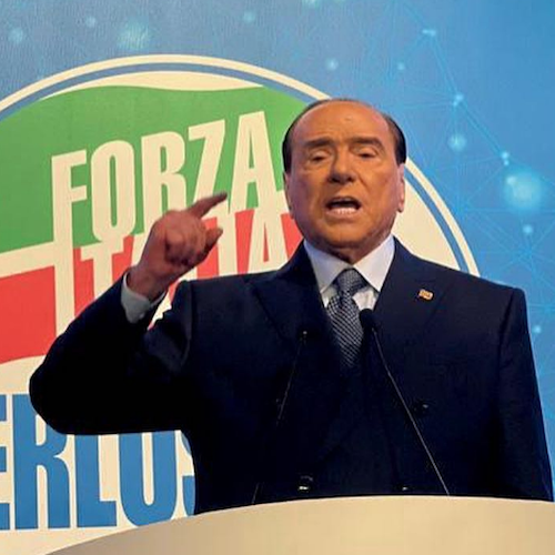 Elezioni, Berlusconi fissa gli obbiettivi: «Ponte sullo Stretto e Alta Velocità al Sud»
