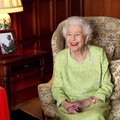 Elisabetta II, la regina dei record festeggia i suoi 70 anni di regno