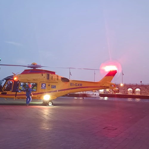Emorragia cerebrale per donna di Praiano, trasferita in eliambulanza a Salerno 