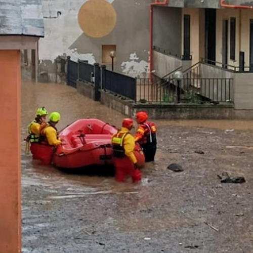 Esonda il Solofrana: allagamenti e disagi tra Roccapiemonte e Mercato San Severino. Chiesto stato di calamità naturale 