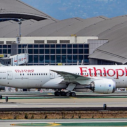 Etiopia, piloti si addormentano e mancano l'atterraggio ad Addis Abeba