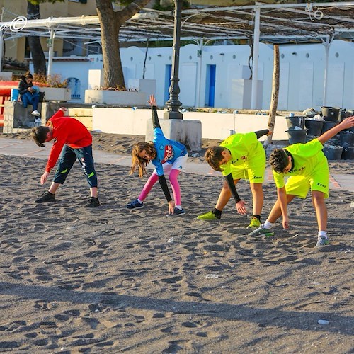 Fabio Fusco e Giovanni Cuccaro accompagnano allo sport i più giovani con i fondamenti dell'atletica