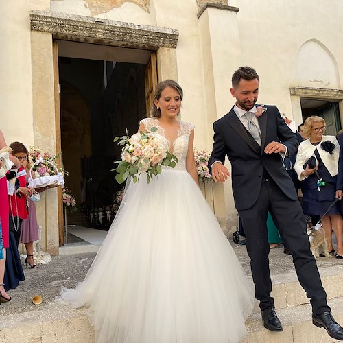 Filippo Di Costanzo e Alessia Schiavo hanno pronunciato il loro fatidico "Sì" /foto gallery