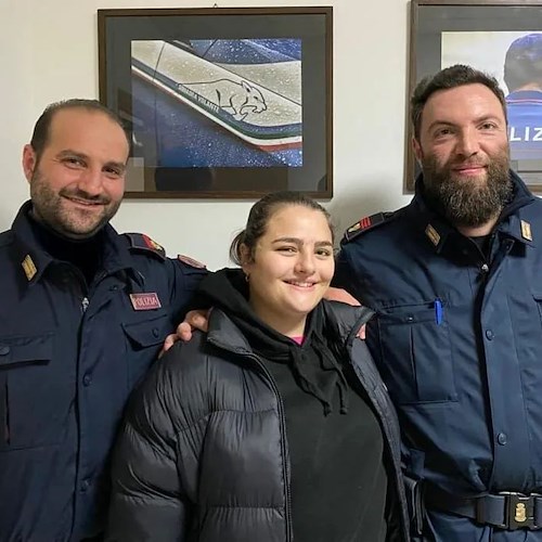 Forte crisi respiratoria, Daria rimane bloccata nel traffico: salvata dai poliziotti di Sorrento 