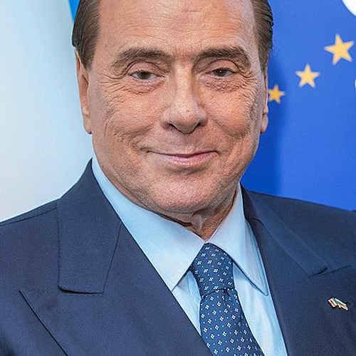 Forza Italia agli azzurri morosi: restituite i soldi al partito
