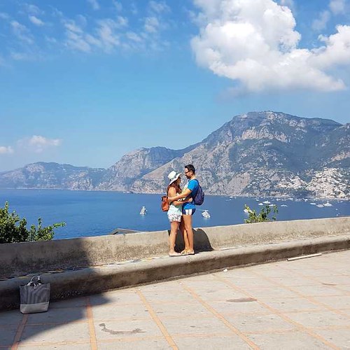Francisco e Marina, la loro storia d'amore è legata con un doppio filo a Positano e alla Costa d'Amalfi /foto