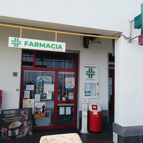 Furore, la Farmacia Furitana dona al Comune e alla cittadinanza un defibrillatore semiautomatico