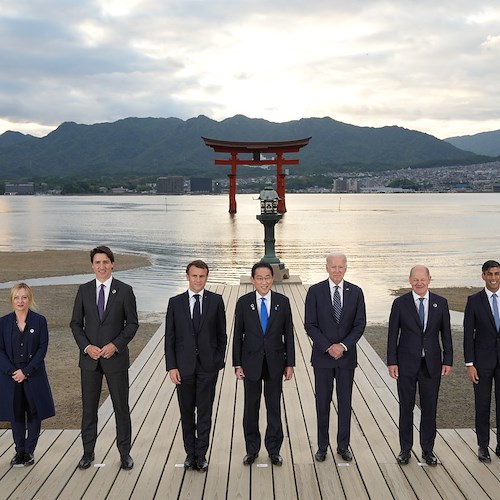 G7 a Hiroshima, Meloni saluta e rientra prima in Italia: "La mia coscienza mi impone di tornare"