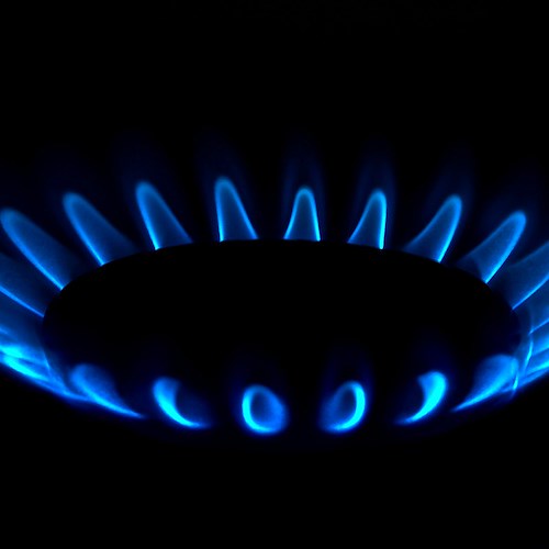 Gas: allarme rosso, picco a 324 euro a megawattora poi chiude a 321