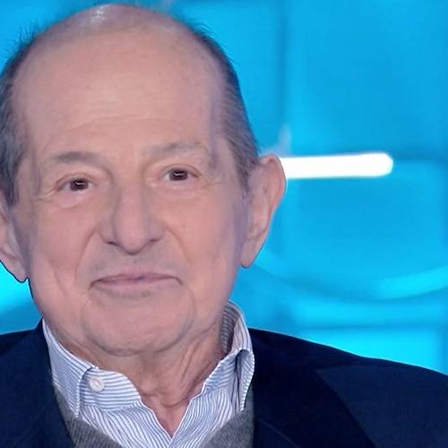 Giancarlo Magalli torna in tv quasi irriconoscibile: «Ho avuto un linfoma, ora sto bene»