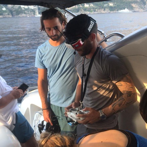 Gigi D'Alessio e Clementino a bordo della Positano Luxury Boats per girare il nuovo video /Foto /Video