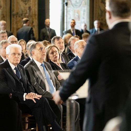 Giornata della Memoria, Mattarella: «C'è negazionismo subdolo e insidioso». Meloni: «L'Italia rende omaggio alle vittime»