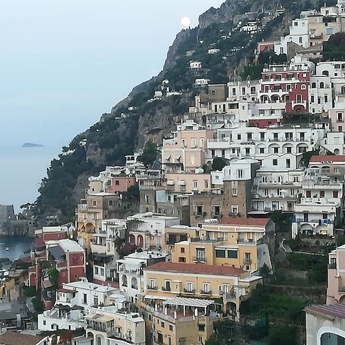 Good Morning Positano. Oggi la Chiesa festeggia San Giuseppe Calasanzio. Meteo: sereno o irregolarmente nuvoloso