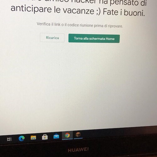 Google "crasha" in tutto il mondo: è attacco hacker? Intanto gira sulle chat una foto fake