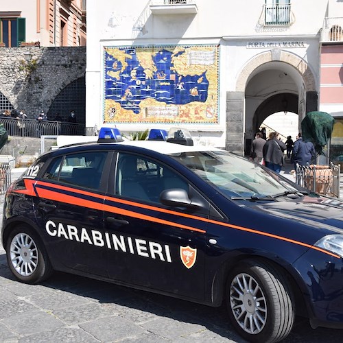 Guida in stato di ebbrezza in Costa d'Amalfi, ritiro e sospensione patente per due persone