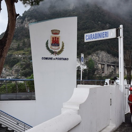 Guidava l’auto nonostante la patente sospesa, denunciato giovane a Positano