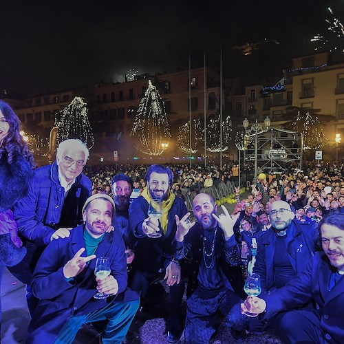 I Negramaro conquistano Salerno: quasi 10mila per il concerto di Capodanno. Sindaco Napoli: «Orgogliosi della nostra città»