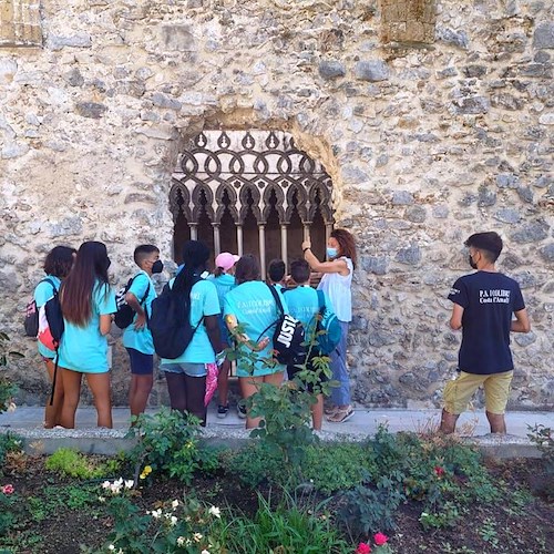 I "piccoli Colibrì" in Villa Rufolo: visita guidata a Ravello per i ragazzi del campo estivo