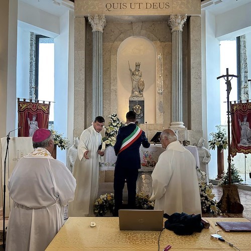 "Il Cammino dell'Angelo": da Sorrento l'olio per la lampada di San Michele 