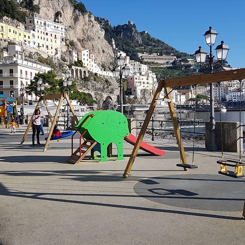 Il parco giochi di Amalfi attira l'attenzione di molti: "Le cose belle vanno replicate"