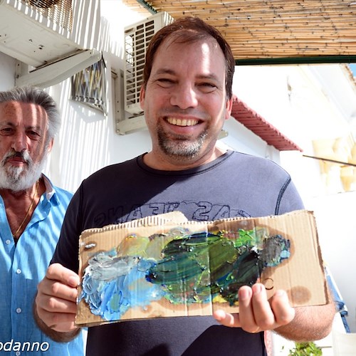Il pittore cubano di fama internazionale Vicente Hernandez a Positano