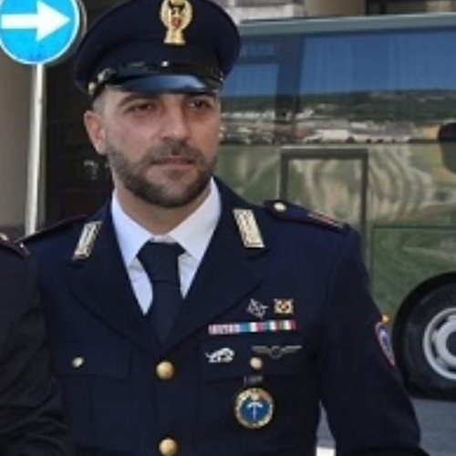 Il poliziotto Giacomo Calzaretta si toglie la vita sull'A2, dolore ad Oliveto Citra