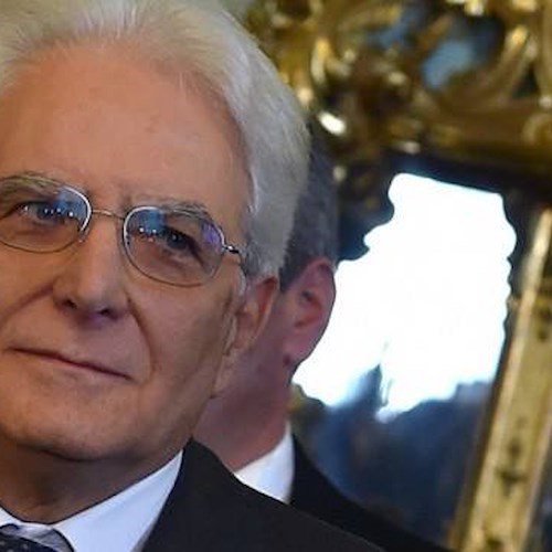 Il presidente Sergio Mattarella insignisce della medaglia al valore quarantadue cittadini campani internati nei lager fascisti tra il 1943 e il 1945