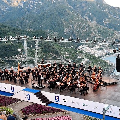 Il "Ravello Festival" non dimentica il popolo ucraino, l'emozionante dedica del violinista Gidon Kremer 