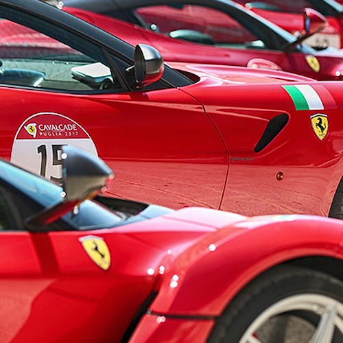 Il weekend è rosso Ferrari a Sorrento con lo show car della monoposto di Schumacher