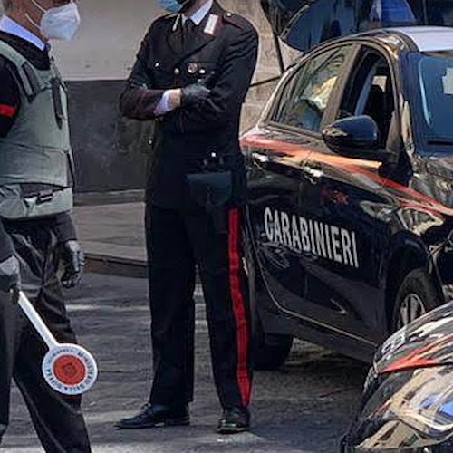 In auto senza patente ad Agerola, 20enne fugge ad alt carabinieri e finisce fuori strada