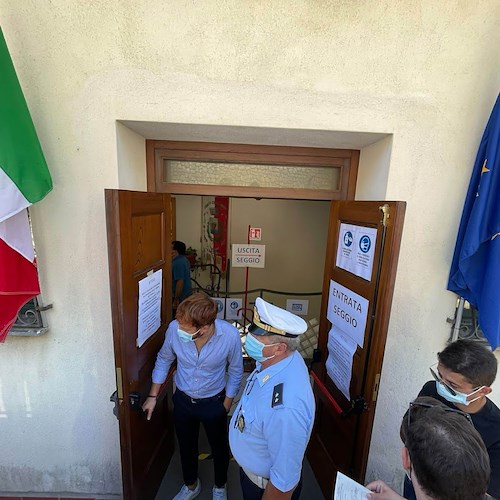 In Costa d’Amalfi 4 comuni al voto: oggi pomeriggio si chiudono i seggi