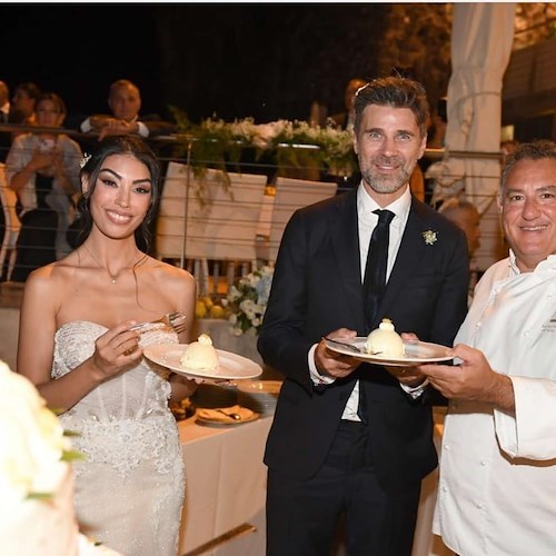 In Costa d'Amalfi le nozze da favola dell'attore Fabio Fulco e di Veronica Papa, gran finale con torta nuziale di Sal De Riso 