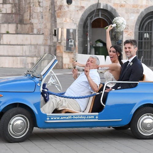 In Costa d'Amalfi le nozze da favola dell'attore Fabio Fulco e di Veronica Papa, gran finale con torta nuziale di Sal De Riso 